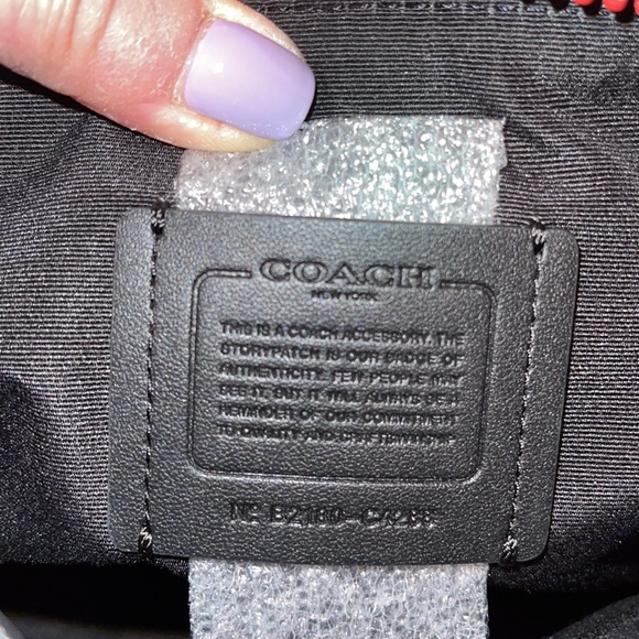 NEW!!! COACH clutch - Picture 7 of 7